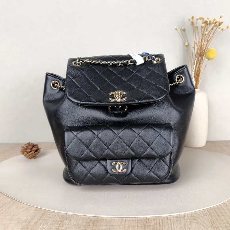 Chanel Backpack Duma Black Grained Calfskin Large21 × 13 × 23 cm