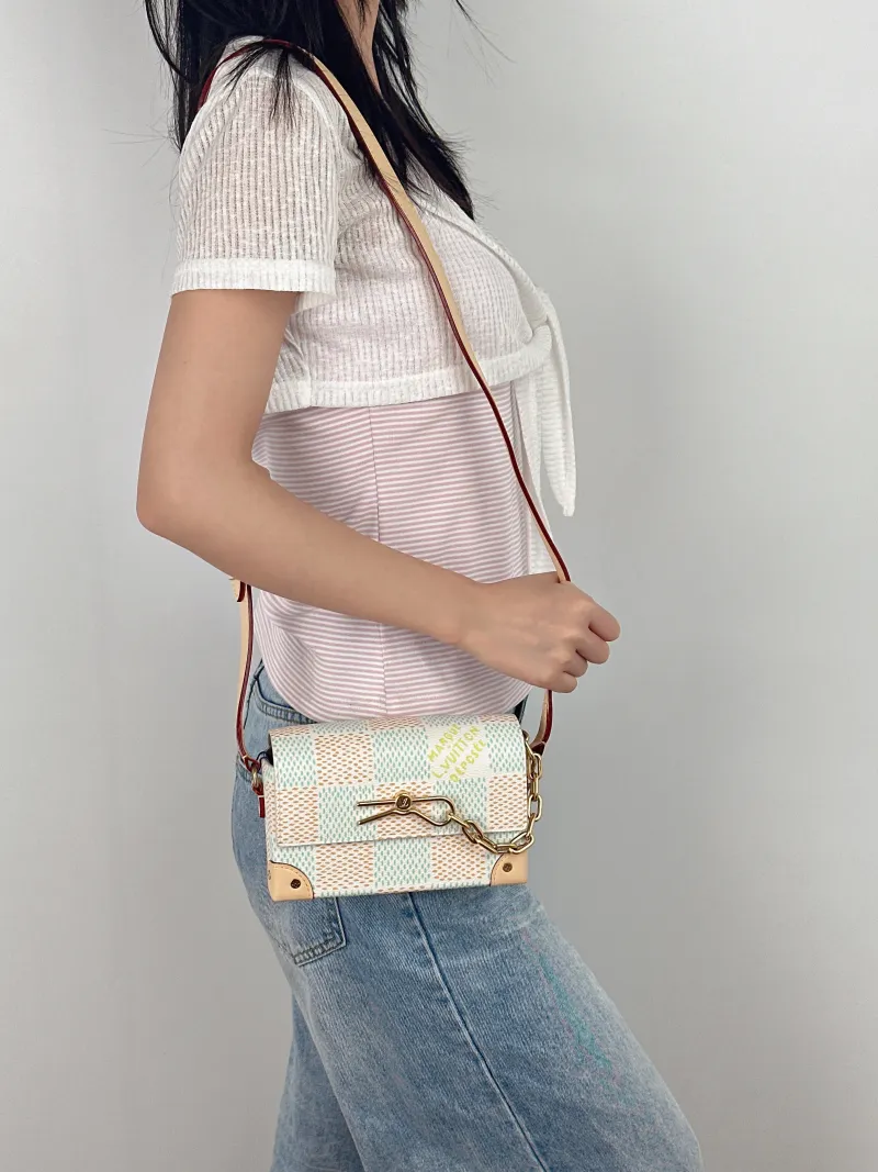 Louis Vuitton Crossbody Bag Steamer Box Blue · PV Cmini18 × 6.5 × 11 cm — on-model view 1 of 2