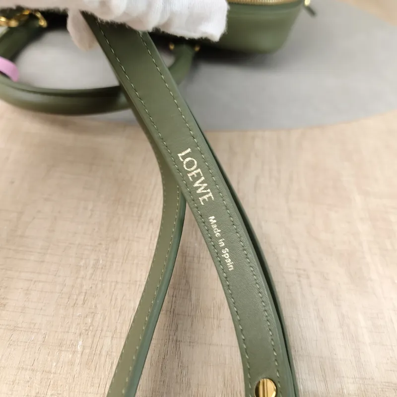 LOEWE Crossbody Bag amazona 23 Green Canvas One Size 24 × 10 × 15 cm — detail view 3 of 13