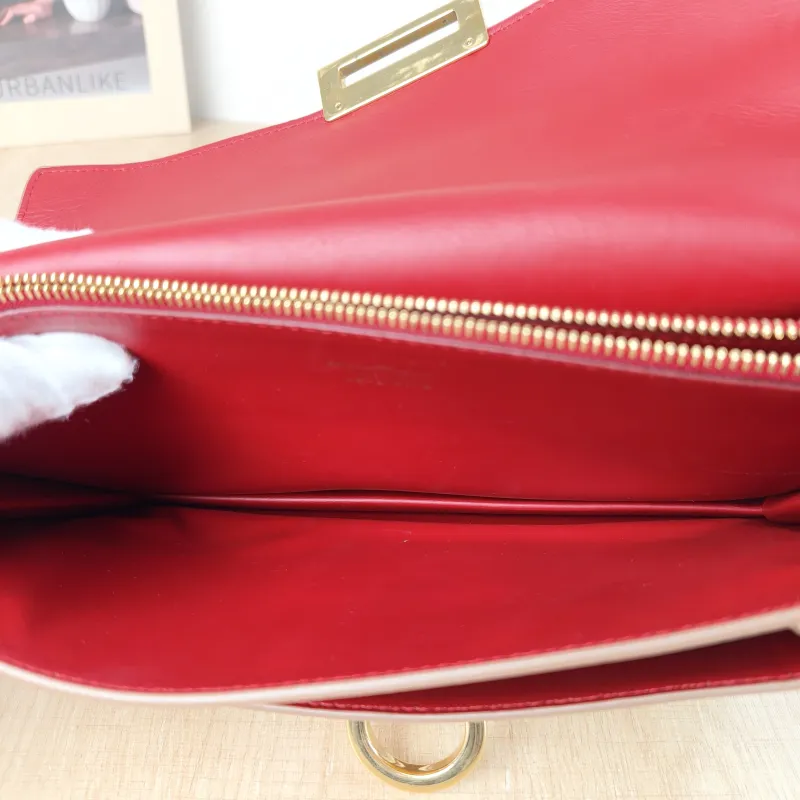 FERRAGAMO Shoulder Bag Shoulder Bag Taupe Calfskin 25.5 × 5 × 16 cm — detail view 7 of 14