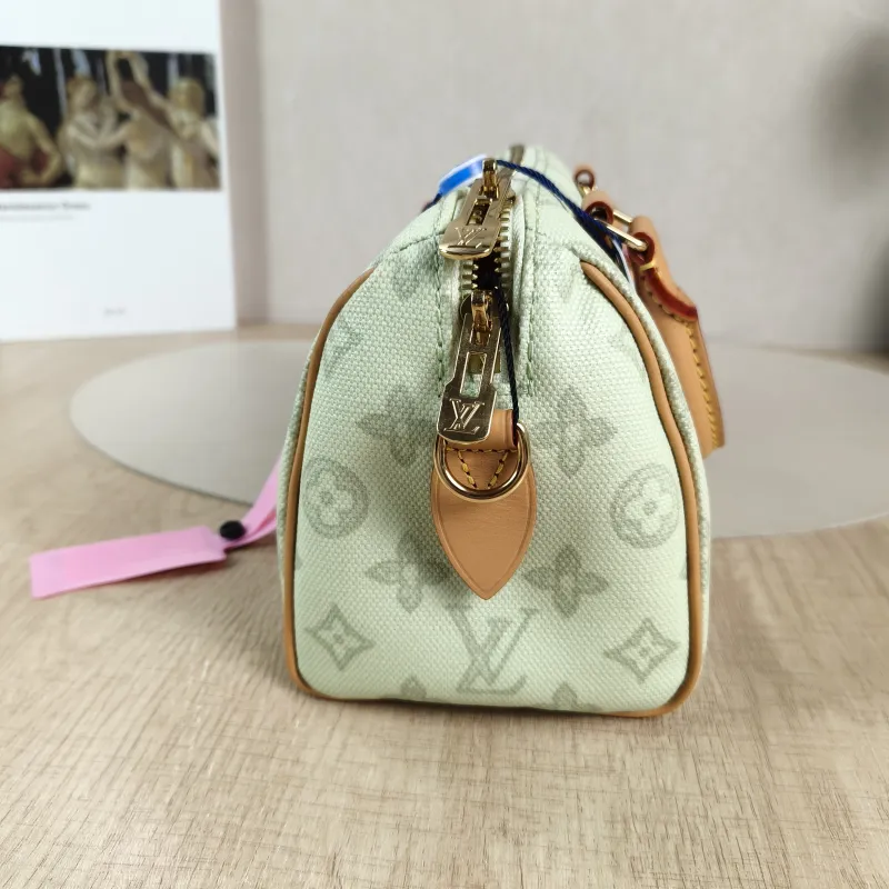 Louis Vuitton Shoulder Bag Speedy20 PVC Small 20.5 × 12 × 13.5 cm — detail view 10 of 12