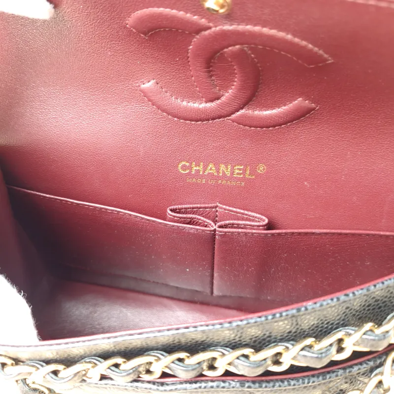 Chanel Crossbody Bag Classic Flap CF Black Grained Calfskin Medium 25.5 × 6.5 × 15.5 cm — detail view 5 of 14
