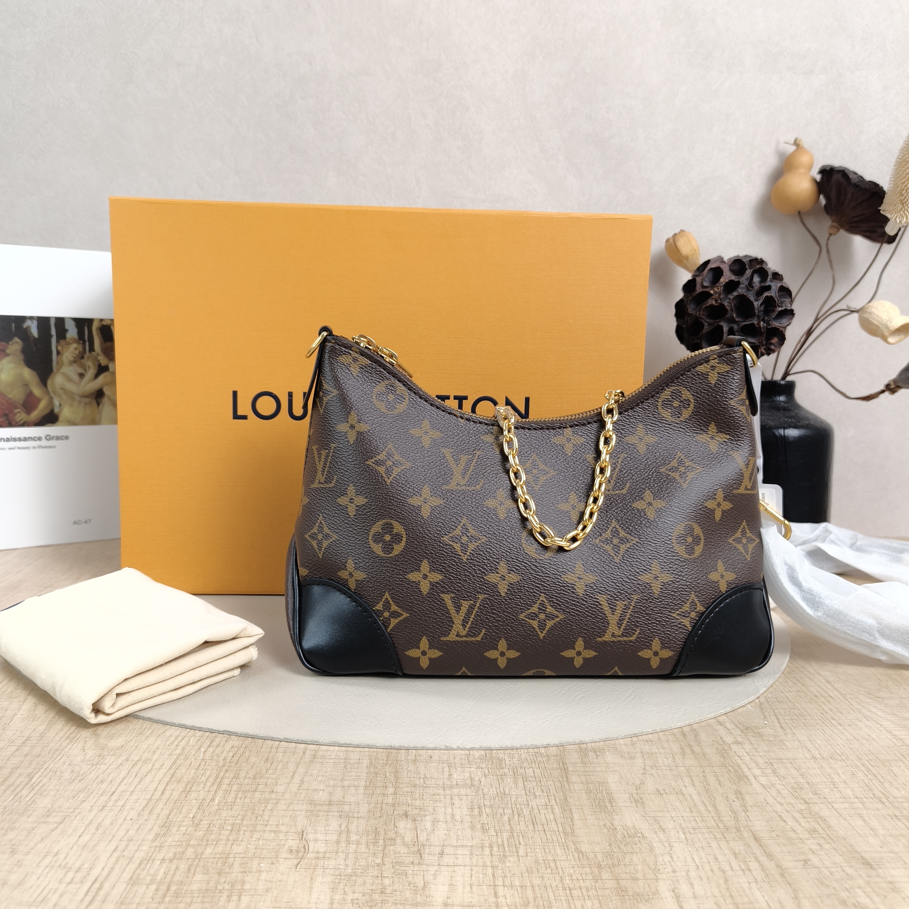 Louis Vuitton Crossbody Bag Boulogne PVC Small26 × 9.5 × 16 cm — cover view 6 of 6