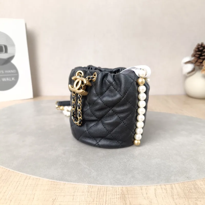 Chanel Crossbody Bag Crossbody Bag Black Calfskinmini12 × 11 × 11 cm — cover view 3 of 6