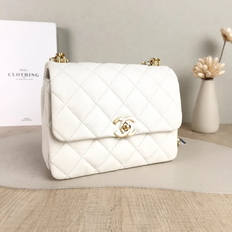 Chanel Crossbody Bag 22k White Grained Calfskin Small Edition 20 × 8.5 × 14.5 cm — cover view 3 of 6