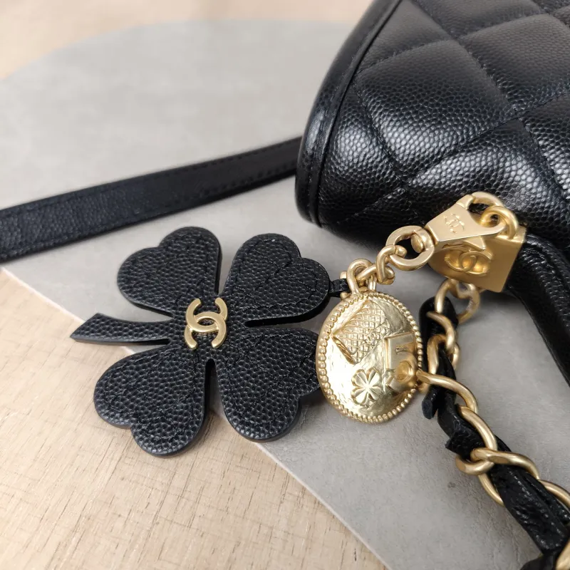 Chanel Backpack Backpack Black Grained Calfskin One Size 22 × 7 × 19.5 cm — detail view 4 of 13
