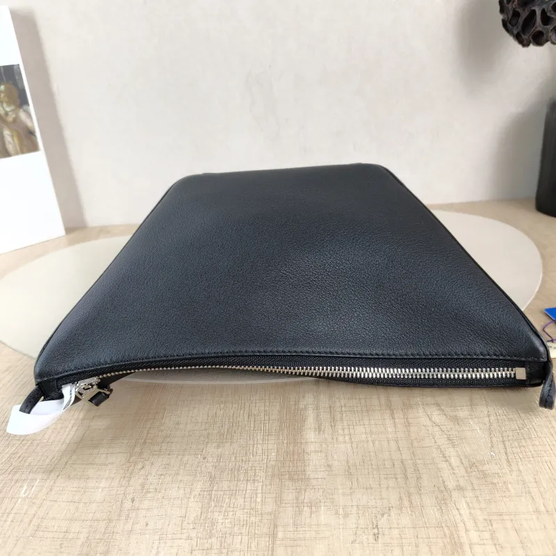 LOEWE Shoulder Bag Hammock Hobo Hobo Black Calfskin Mini 28 × 9.5 × 17 cm — detail view 7 of 9