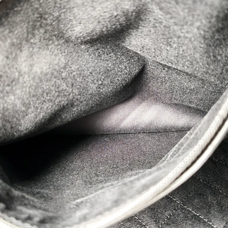 Chanel Shoulder Bag 22Bag Black CC alfskin Large 48 × 10 × 45 cm — detail view 7 of 15