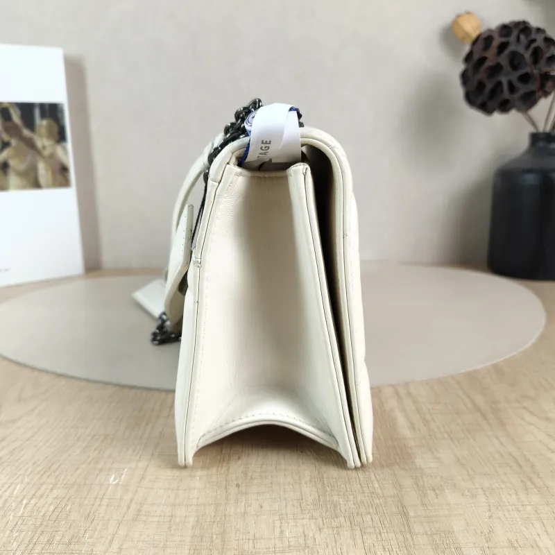 DIOR Crossbody Bag30Montaigne White Lambskin One Size25 × 8 × 15 cm — detail view 1 of 13
