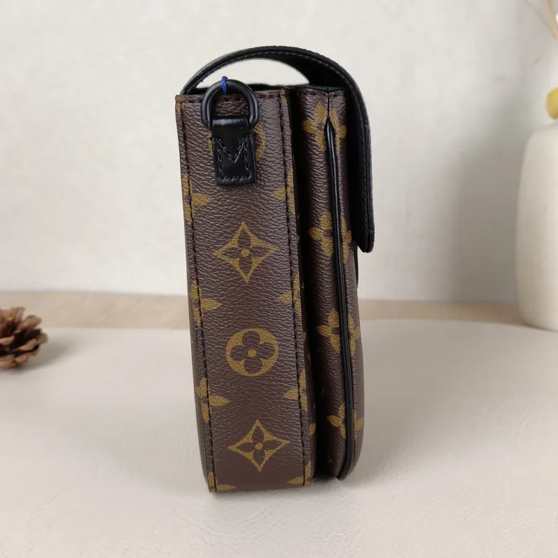 Louis Vuitton Crossbody Bag S-Lock Vertical Box Monogram PV Cmini12 × 7 × 19 cm — detail view 6 of 11