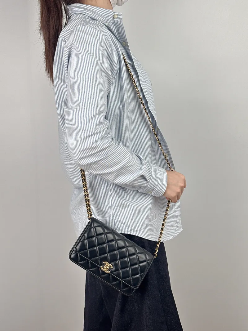 Chanel Shoulder Bag cf Black Lambskin 19 × 4.5 × 12 cm Microchip Edition — on-model view 2 of 2