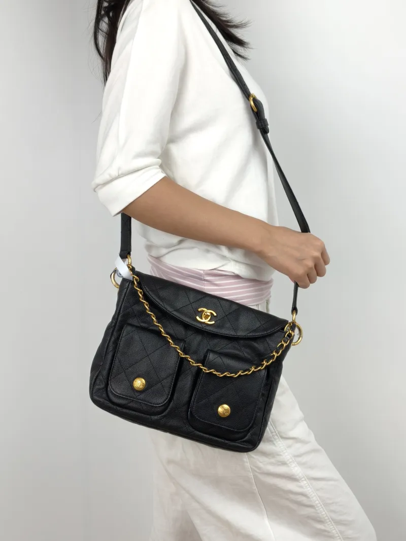 Chanel Shoulder Bag 25p hobo Black Grained Calfskin Small 24 × 5 × 19 cm — on-model view 3 of 3