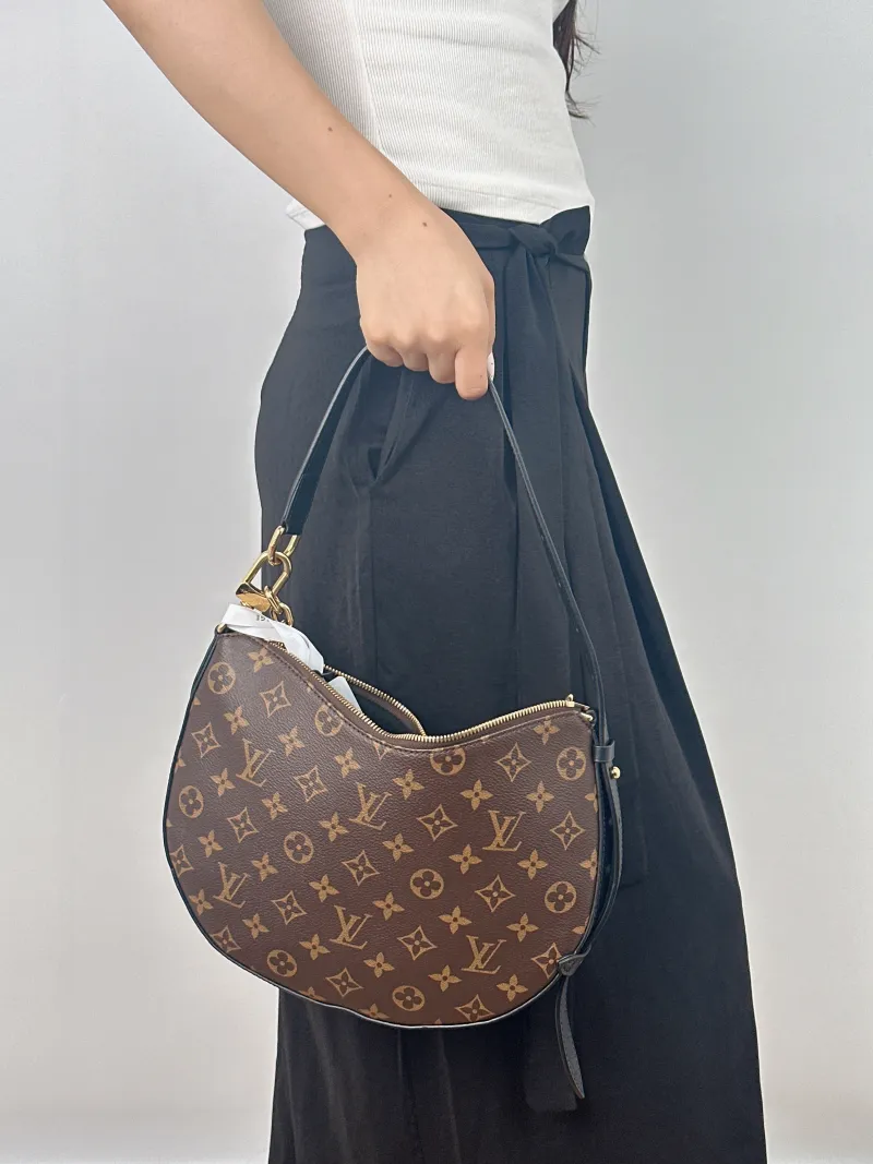 Louis Vuitton Shoulder Bag COOKIE Monogram PVC BB 28.5 × 5 × 19 cm — on-model view 2 of 2