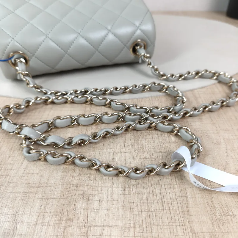 Chanel Crossbody Bag Classic Flap Mini CF Mini Grey Lambskin One Size17 × 8 × 13.5 cm — detail view 14 of 14