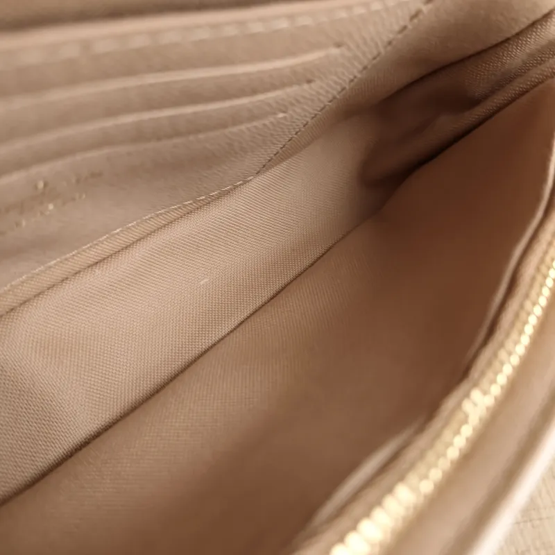 Louis Vuitton Crossbody Bag IVY · Beige PVC Small 23.5 × 4.3 × 12 cm — detail view 4 of 11