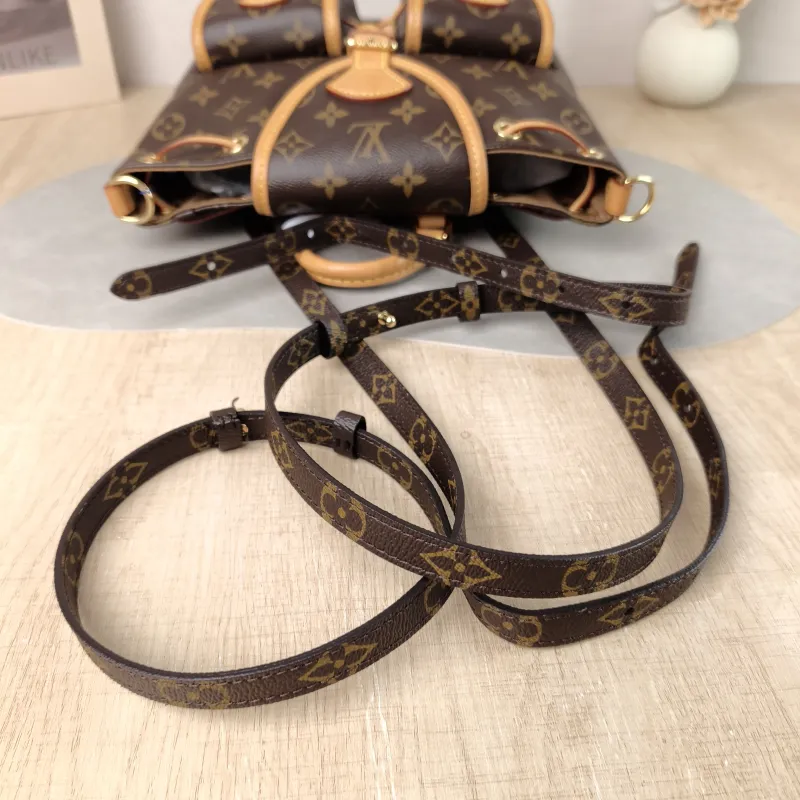 Louis Vuitton Backpack Excursion Backpack Monogram PVC Small 21 × 10 × 23 cm — detail view 12 of 13