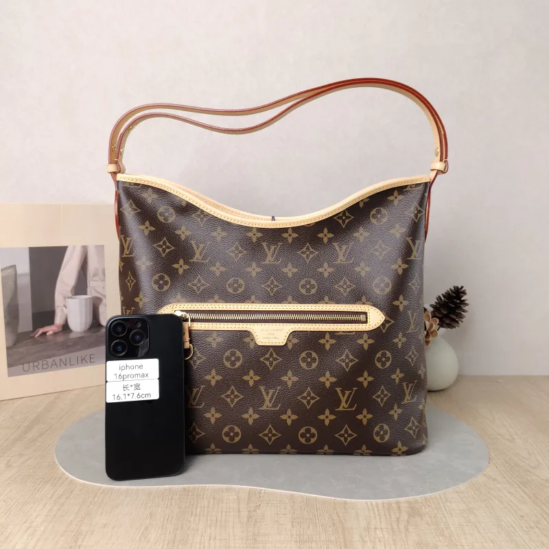 Louis Vuitton Shoulder Bag Lineup Monogram PVC One Size 34.5 × 13 × 26 cm — cover view 5 of 6