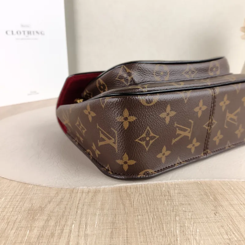 Louis Vuitton Crossbody Bag Passy Messenger Bag Monogram PVC Small 23 × 9 × 17 cm — detail view 1 of 13