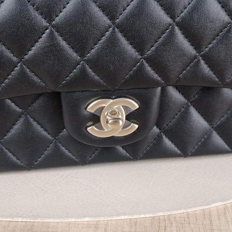 Chanel Crossbody Bag cf mini Edition Black Lambskin mini 20 × 6 × 12 cm — detail view 14 of 16
