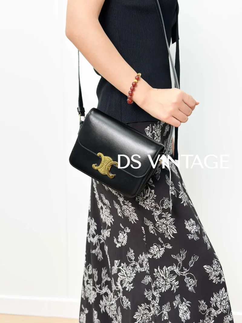 CELINE Crossbody Bag Teen Triomphe Black CC alfskin Small18.5 × 6 × 14 cm — on-model view 3 of 3