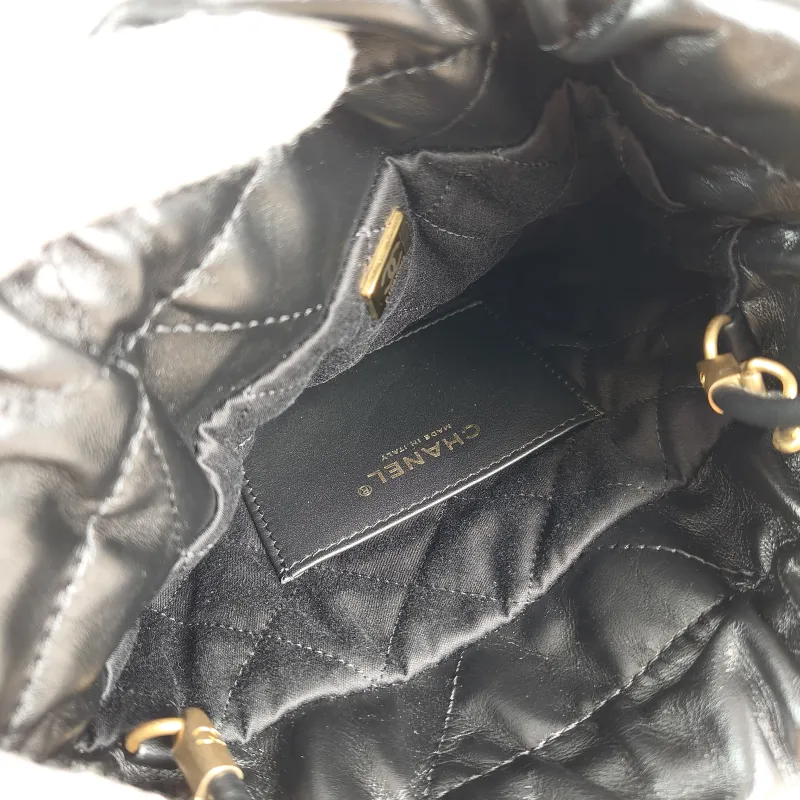 Chanel Shoulder Bag 22Bag Black CC alfskin Mini 20 × 6 × 19 cm — detail view 10 of 11