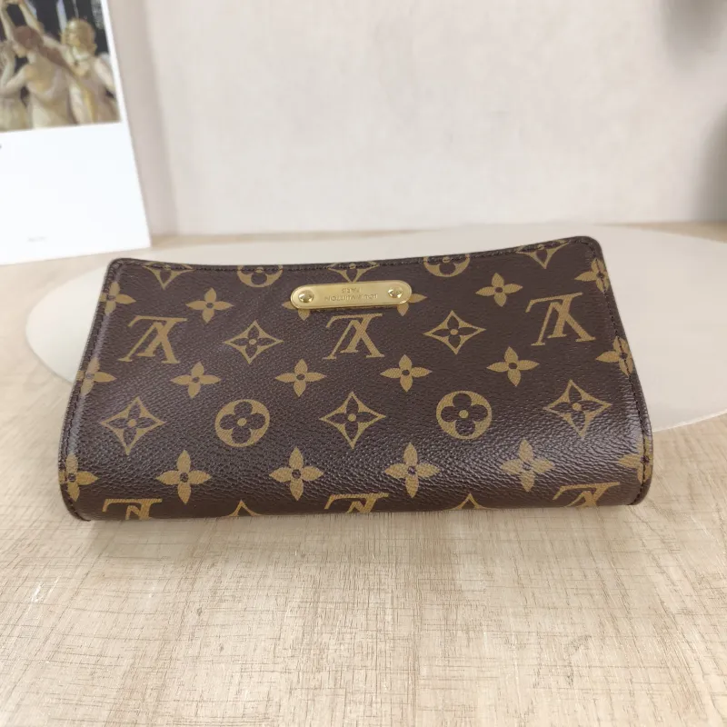 Louis Vuitton Crossbody Bag LILY Chain Bagwoc Monogram PVC One Size 21 × 3.5 × 10.5 cm — detail view 7 of 12
