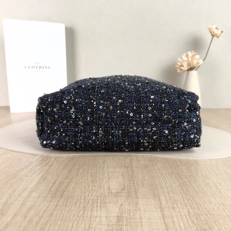 Chanel Shoulder Bag Pearl Bucket Bag Black One Size 25 × 8 × 27 cm 27 — cover view 3 of 5