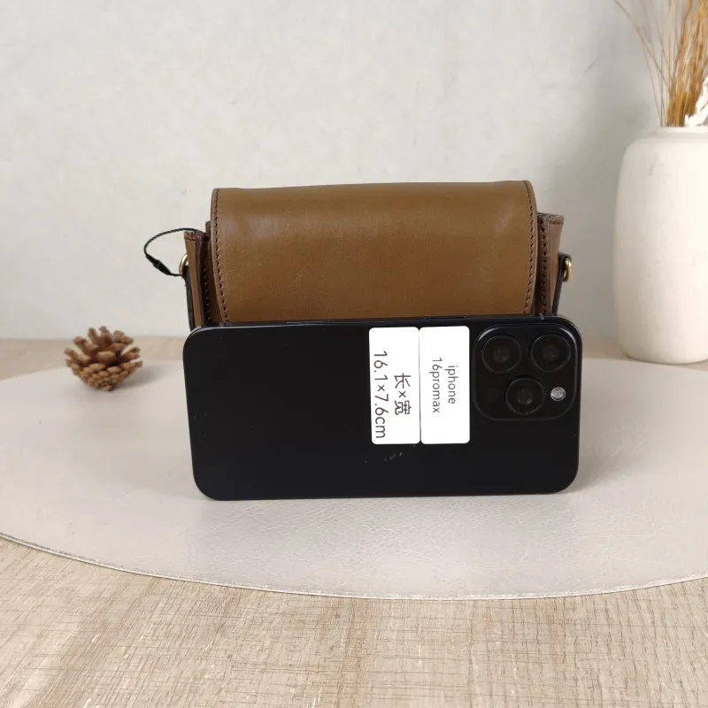 BURBERRY Crossbody Bag Crossbody Bag Calfskin One Size 15.5 × 3 × 12.5 cm — cover view 5 of 5