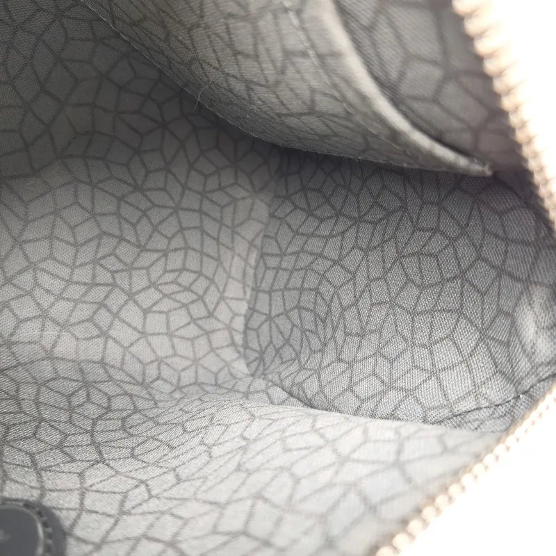 Louis Vuitton Crossbody Bag Keepall 25 PVC Medium25 × 11 × 15 cm — detail view 6 of 13