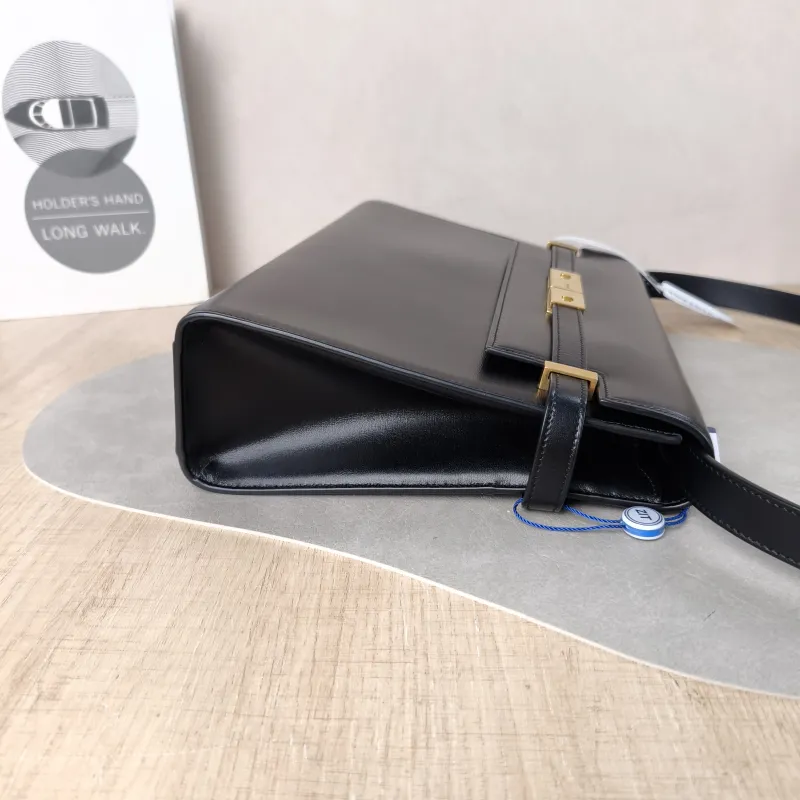 SAINT LAURENT Shoulder Bag MANHATTAN Black Calfskin Medium 29 × 7.5 × 20 cm — detail view 4 of 11