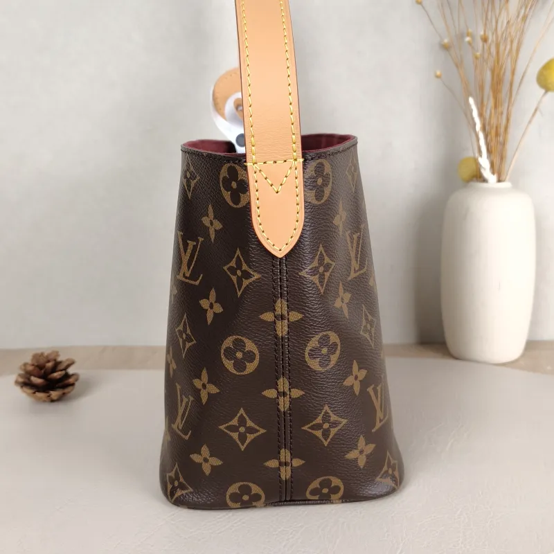 Louis Vuitton Top Handle Bag ALL IN BB Monogram PVCBB16 × 12 × 18 cm — detail view 3 of 10