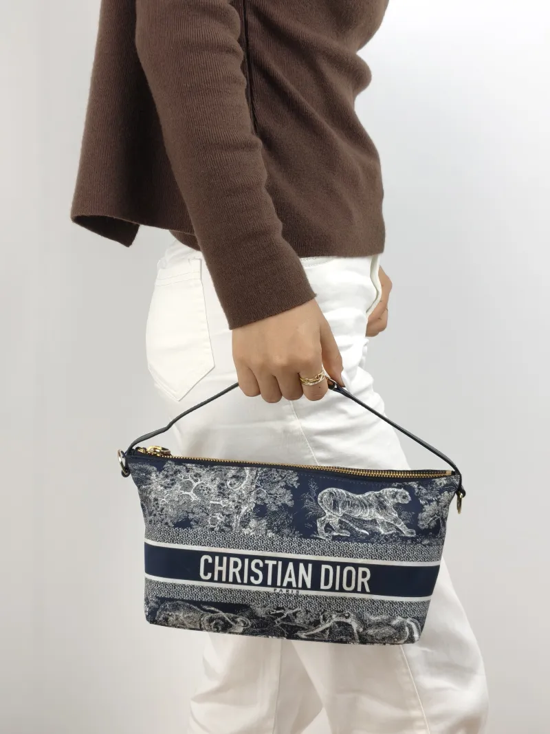 DIOR Top Handle Bag Travel Nomad Collection · White Blue Medium 22 × 9.5 × 13 cm — on-model view 2 of 2