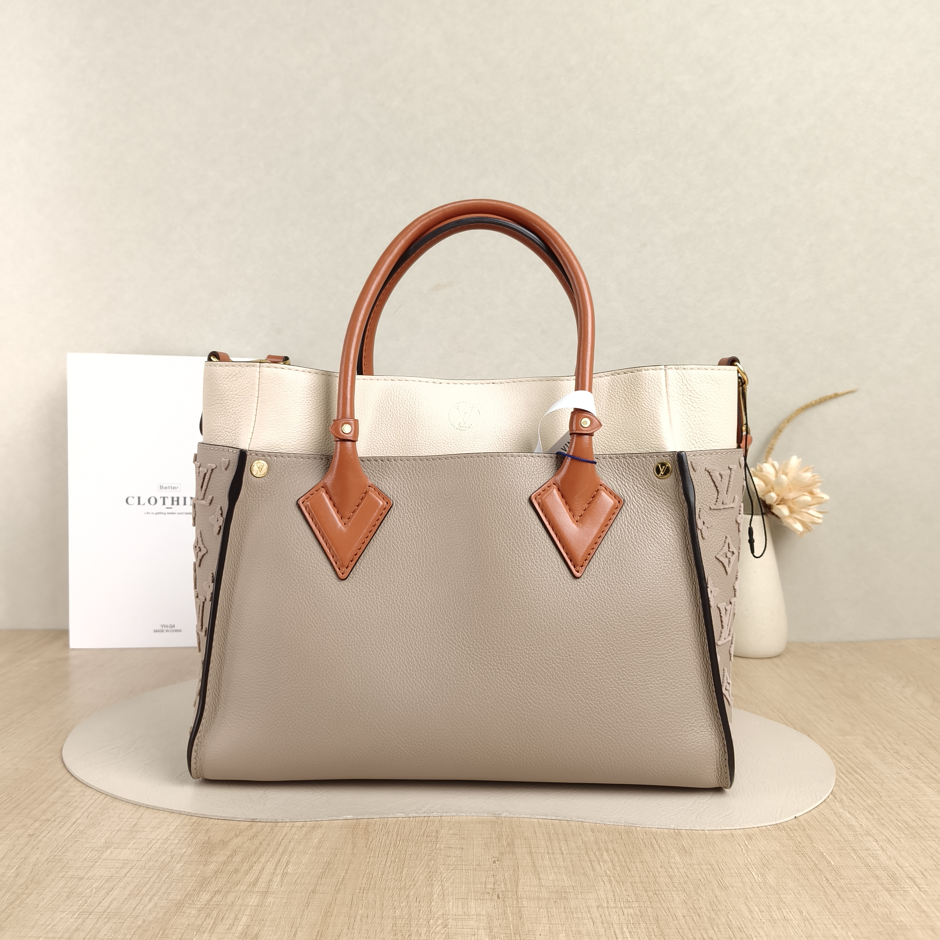 Louis Vuitton Top Handle Bag On My Side Colorblock Calfskin Medium30.5 × 14 × 24.5 cm — cover view 2 of 5