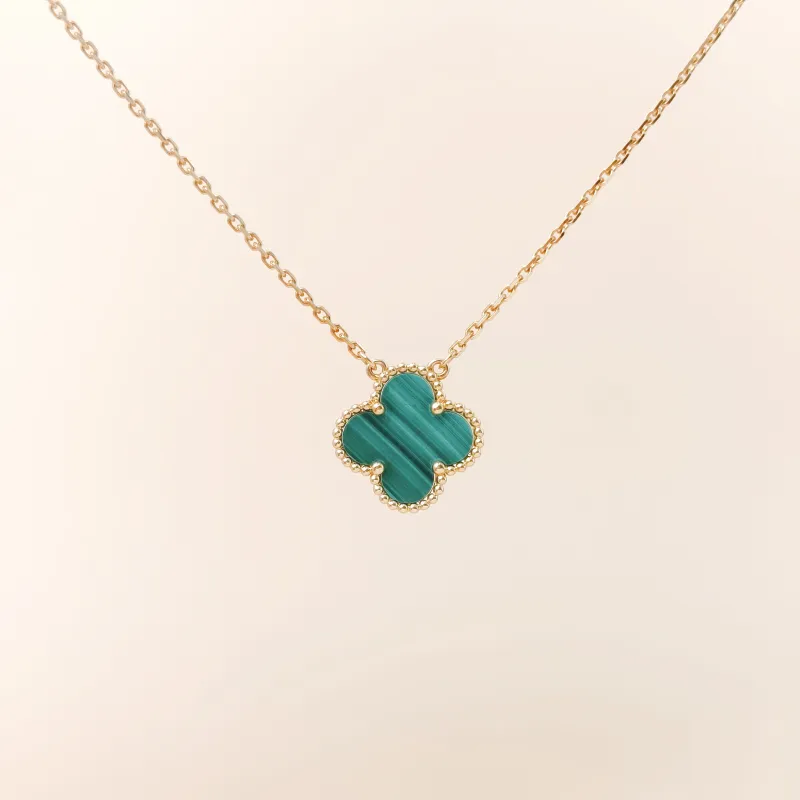 Van Cleef & Arpels Necklace Alhambra Alhambra Collection Yellow Gold 18KY ellow Gold Malachite Vintage Small 41cm