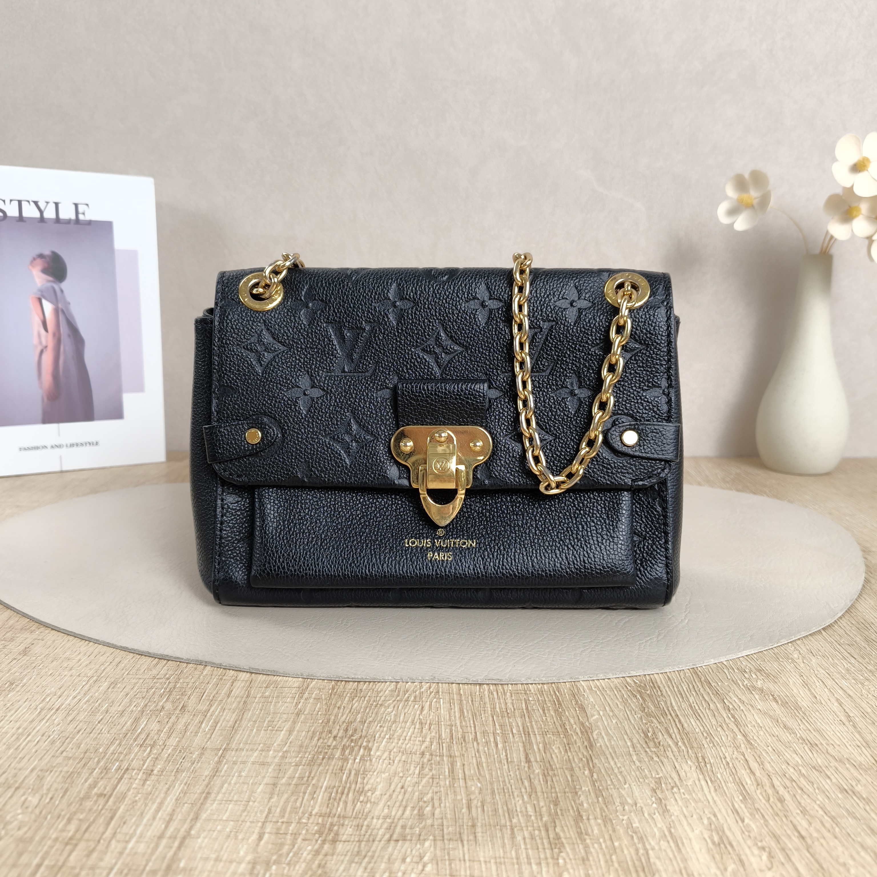 Louis Vuitton Shoulder Bag VAVIN Black Monogram Empreinte Embossed Calfskin BB20.5 × 8 × 15.5 cm