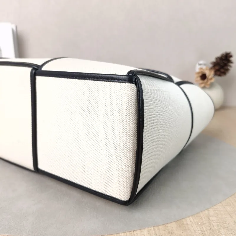 Bottega Veneta Top Handle Bag Arco Woven Tote Bag Beige · Black Canvas Medium36.5 × 14 × 24 cm — detail view 3 of 10