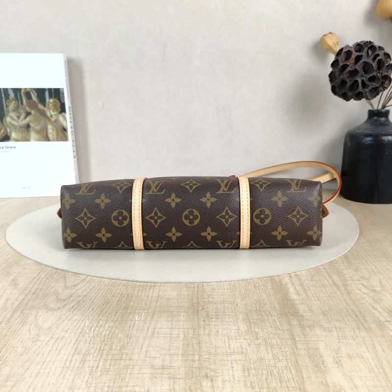 Louis Vuitton Shoulder Bag Squire East West Monogram PVC One Size29 × 8 × 14 cm — cover view 3 of 6