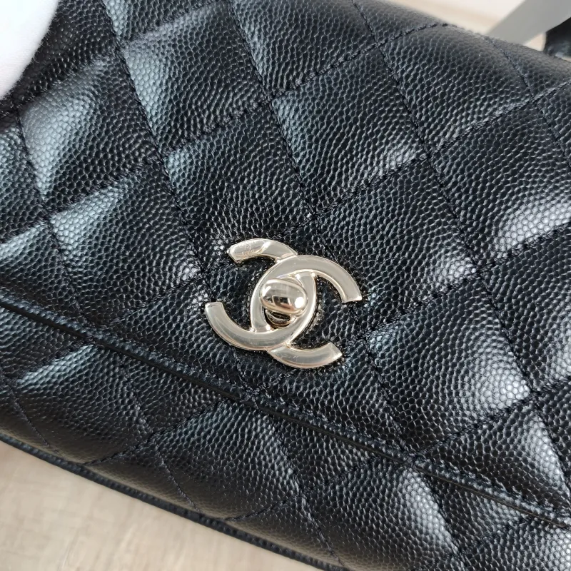 Chanel Top Handle Bag Coco Handle​ Black Grained Calfskin Mini 19 × 9 × 13 cm — detail view 12 of 12