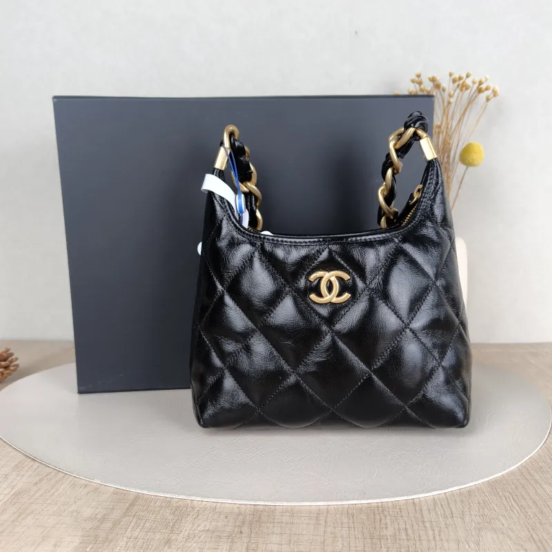 Chanel Shoulder Bag Hobo Black Lambskin Small 22.5 × 8.5 × 19.5 cm — cover view 2 of 6