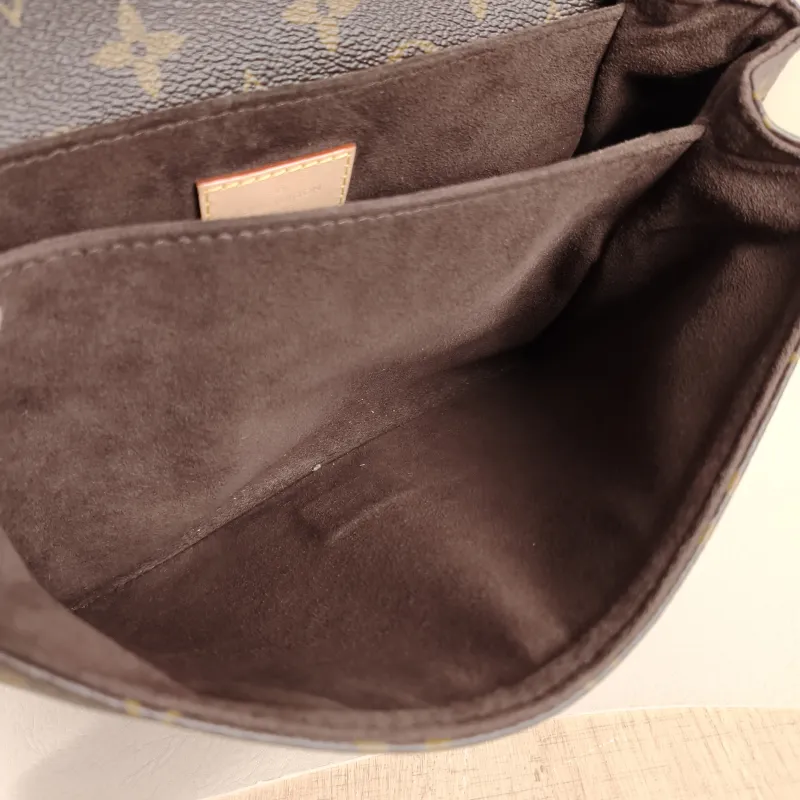 Louis Vuitton Crossbody Bag Pochette Métis Monogram PVC Medium25 × 7 × 19 cm — detail view 7 of 14