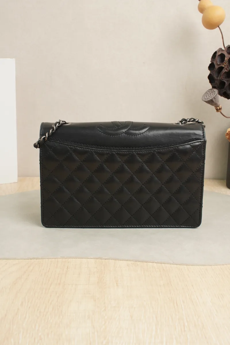 Chanel Shoulder Bagwoc21 Calfskin · 21 × 5 × 13 cm — cover view 5 of 7
