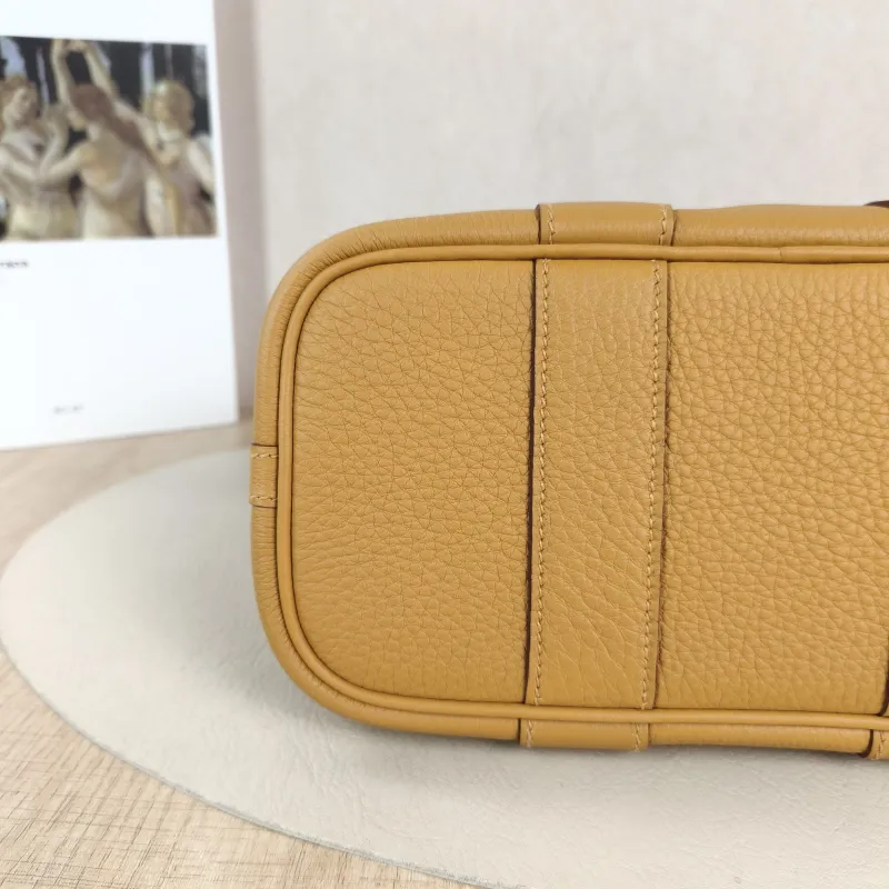 Hermès Top Handle Bag Neo Garden 23 Mini 2S Togo Calfskin Mini 23 × 10 × 16 cm G — detail view 9 of 10