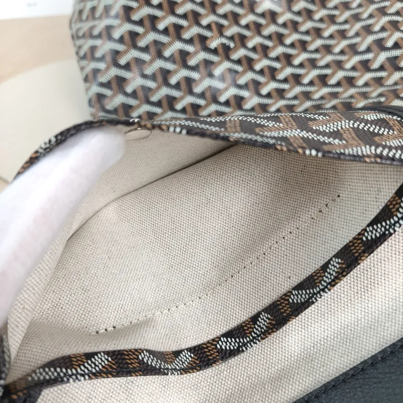 GOYARD Shoulder Bag Boheme Hobo​ Black ine Canvas Small 43 × 14 × 27 cm — detail view 4 of 12