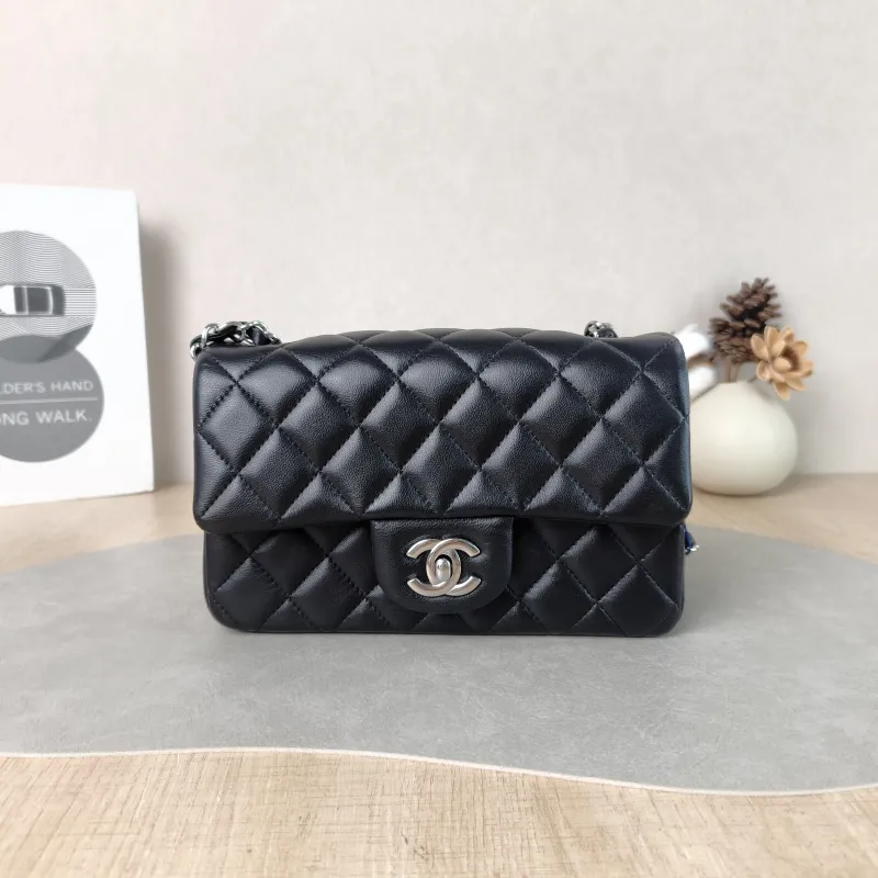 Chanel Crossbody Bag Classic Flap Large Mini CF Mini Black SL ambskin mini 20 × 6 × 12 cm