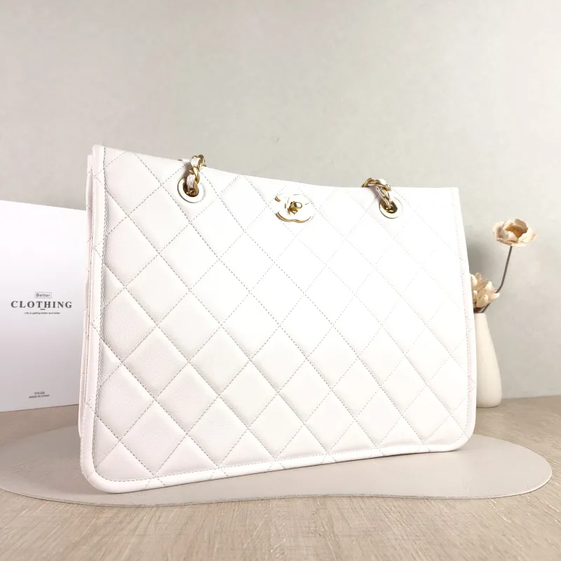 Chanel Shoulder Bag tote White Grained Calfskin 34 × 10 × 25.5 cm 31 — cover view 4 of 6