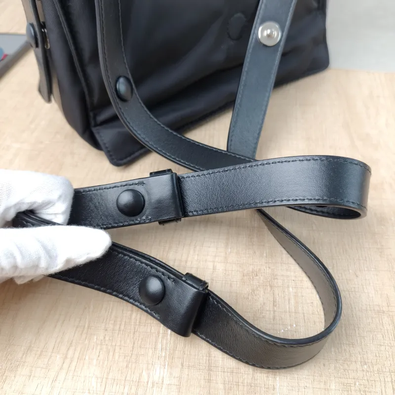 PRADA Crossbody Bag Messenger Bag Crossbody Bag Black Nylon One Size 23 × 8.5 × 17 cm — detail view 2 of 11