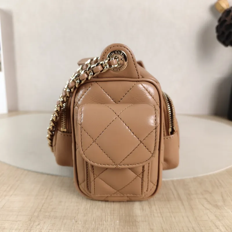 Chanel Crossbody Bag Camera Bag Taupe Lambskin One Size 24 × 17 × 18 cm — detail view 7 of 11