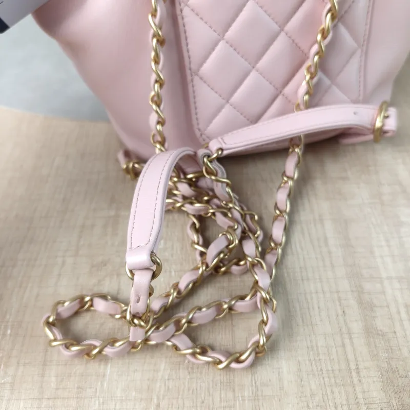 Chanel Crossbody Bag23k Backpack Pink Lambskin One Size20 × 12 × 23 cm — detail view 8 of 14