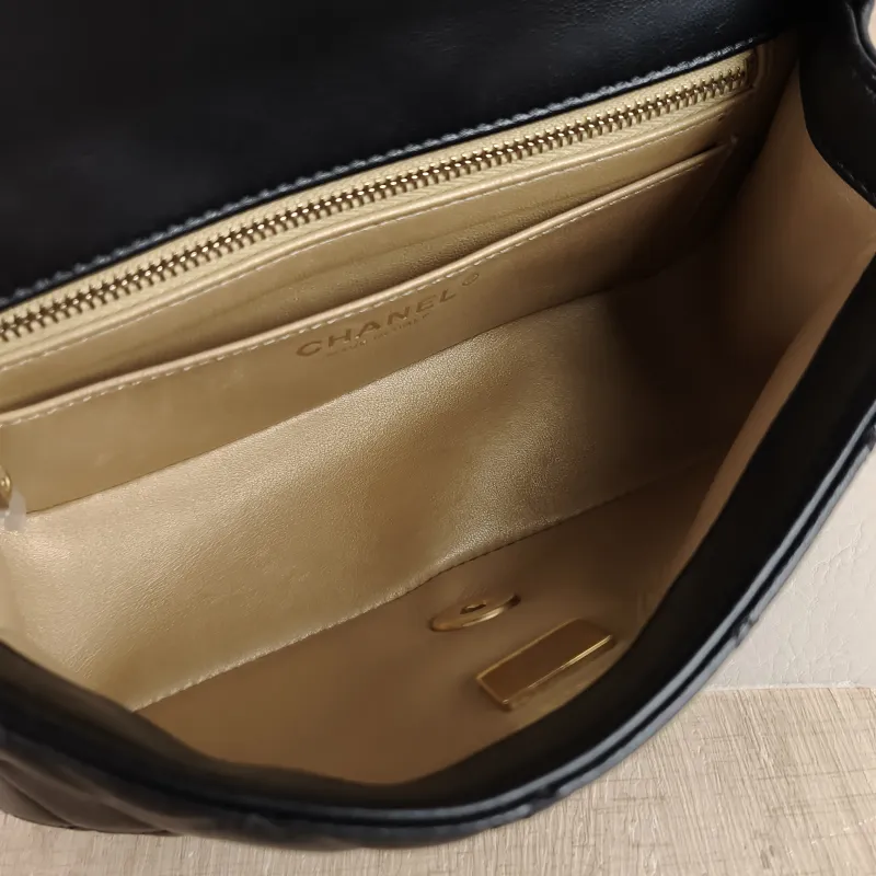 Chanel Crossbody Bag c mini Black Lambskin mini20 × 6 × 12 cm — detail view 12 of 12