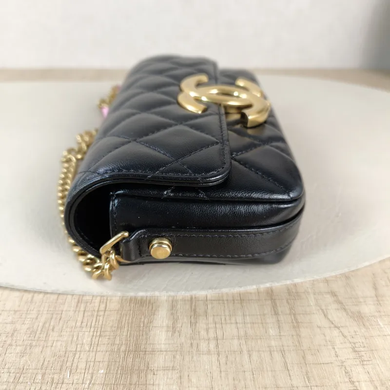 Chanel Crossbody Bag C logo Crossbody Bag Black with Gold-Tone Hardware Lambskin One Size 17 × 4 × 10 cm — detail view 9 of 11